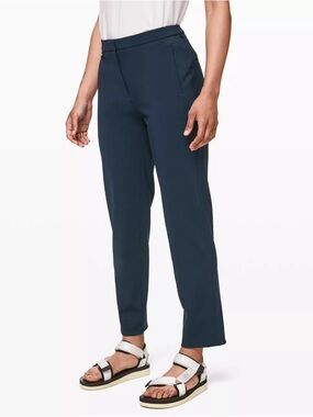Lululemon On The Move Pants NAVY Size 6